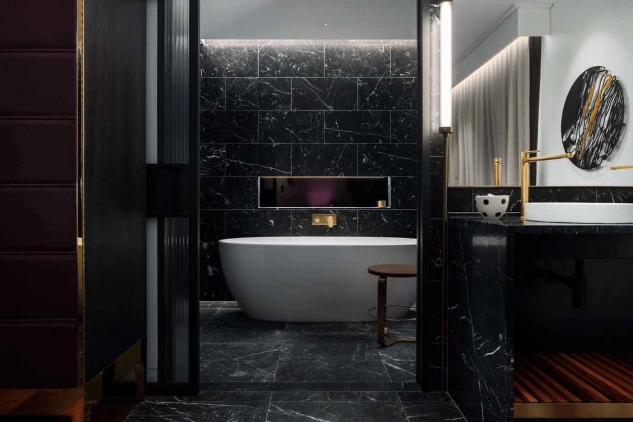 Отель Qt Перт Экстерьер фото Bathroom