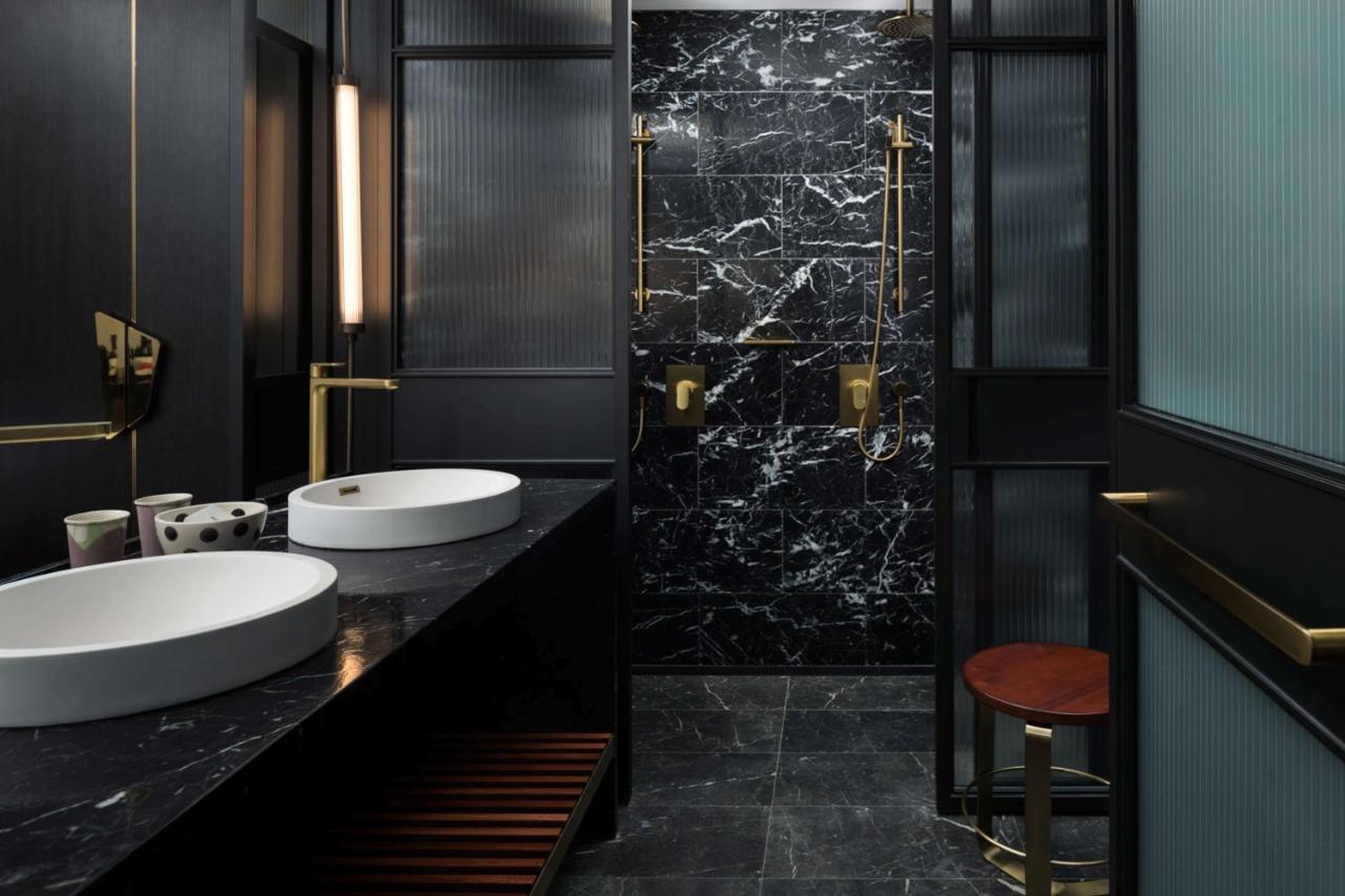 Отель Qt Перт Экстерьер фото Bathroom