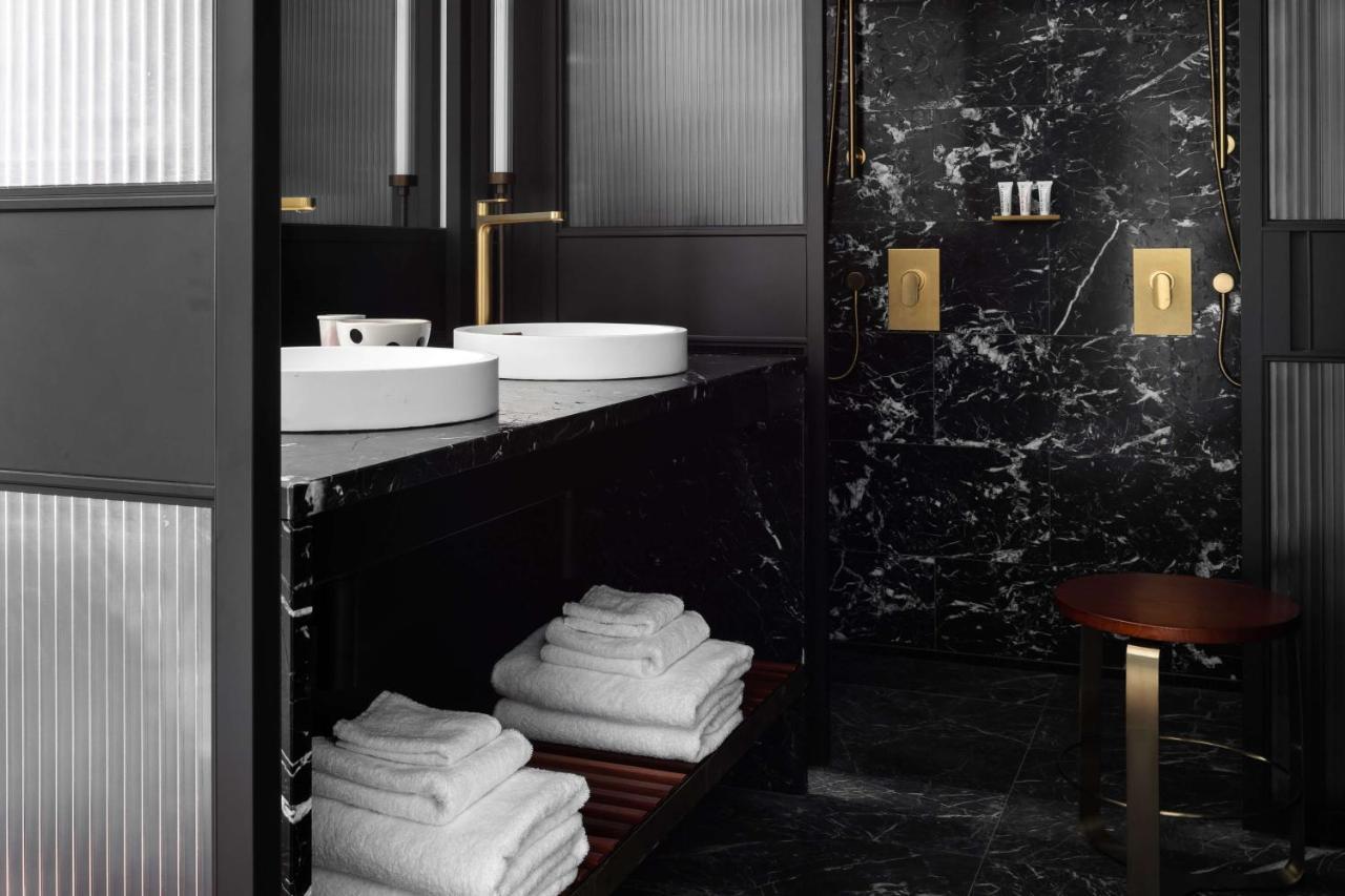 Отель Qt Перт Экстерьер фото Bathroom