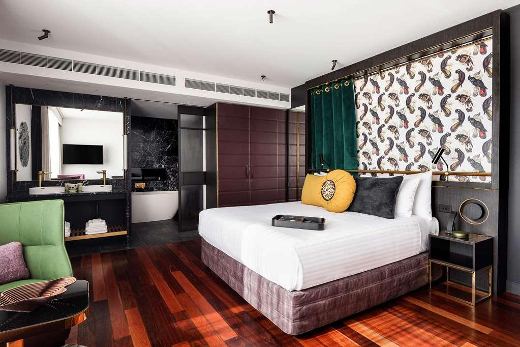 Отель Qt Перт Номер фото A bedroom at The Standard East Village